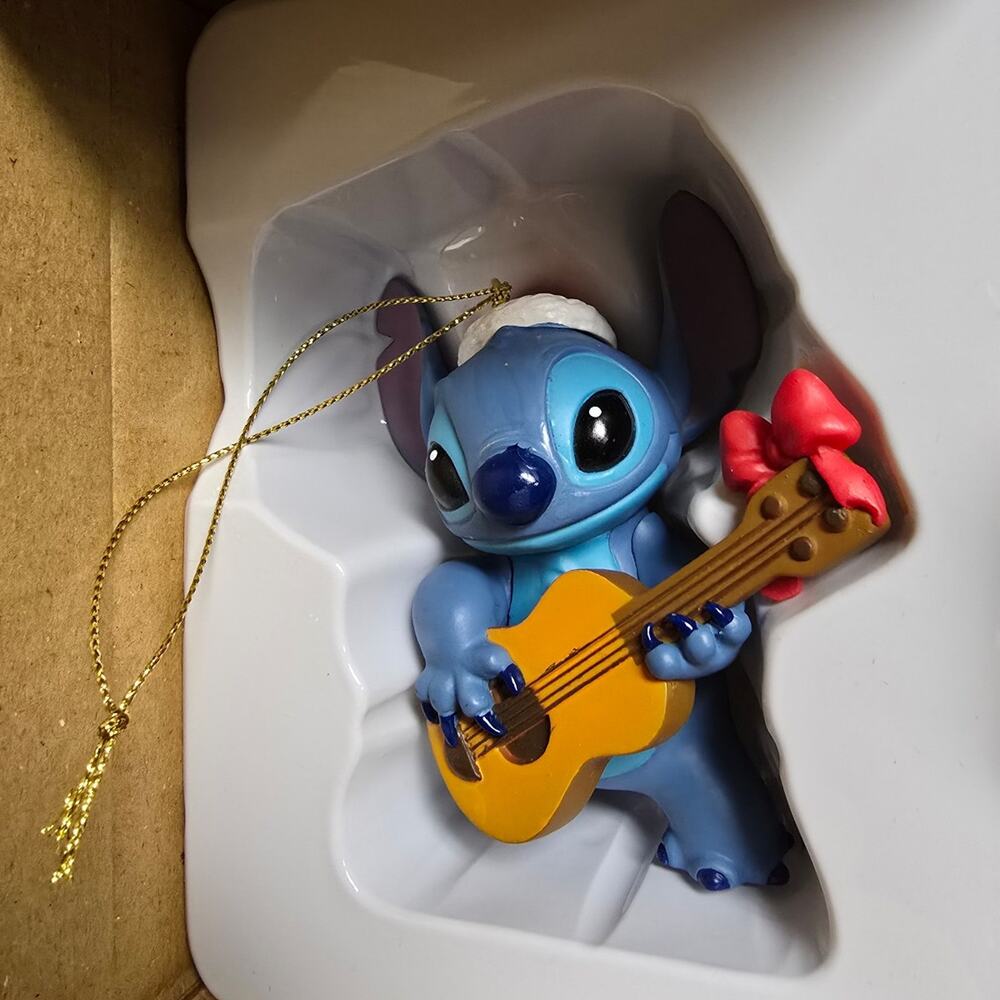 Grolier Presidents Edition Disney's Lilo and Stitch ornament Stitch